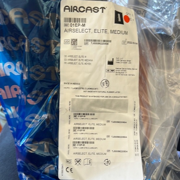 Aircast orthotic walking boot for foot and ankle injuries - Picture 7 of 9